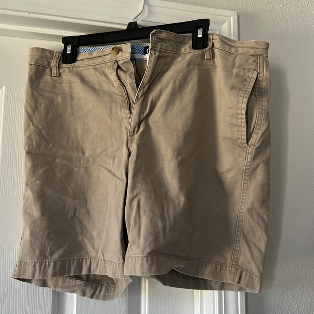 Chaps men’s khaki shorts